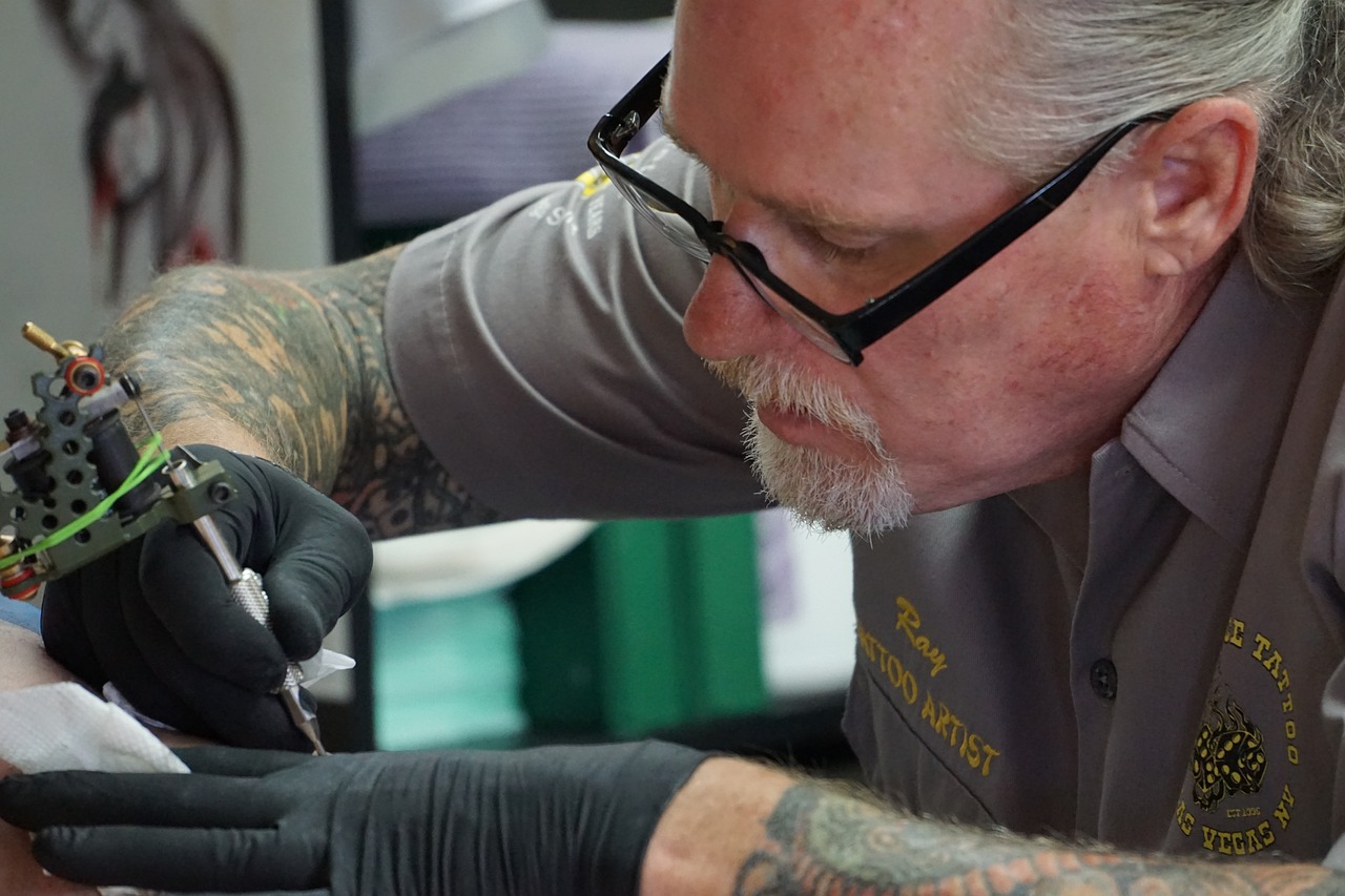 Verfahren Zur Laser-Tattooentfernung, Vorteile Und Risiken